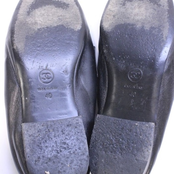 CHANEL Chain and leather loafers size 40 - Picture 4 of 6